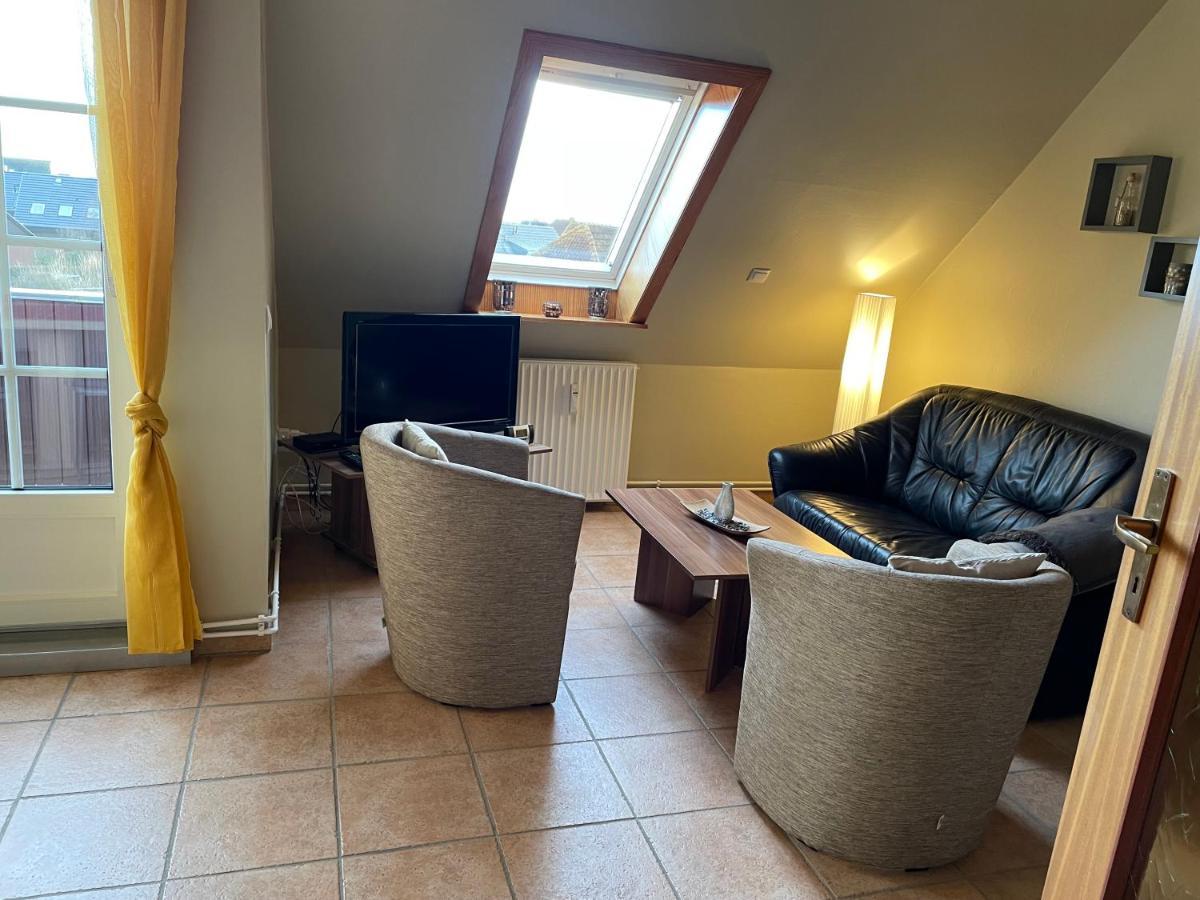 Modernisierte Ferienwohnung Friedrichskoog - Spitze, Gegenueber Mutter-Kind-Klinik ภายนอก รูปภาพ